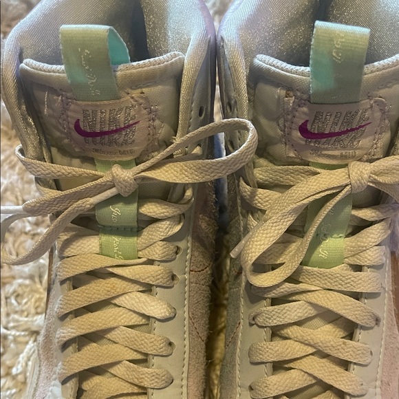 Nike Kid’s High-Top Sneakers - Gold-Purple - Picture 7 of 7